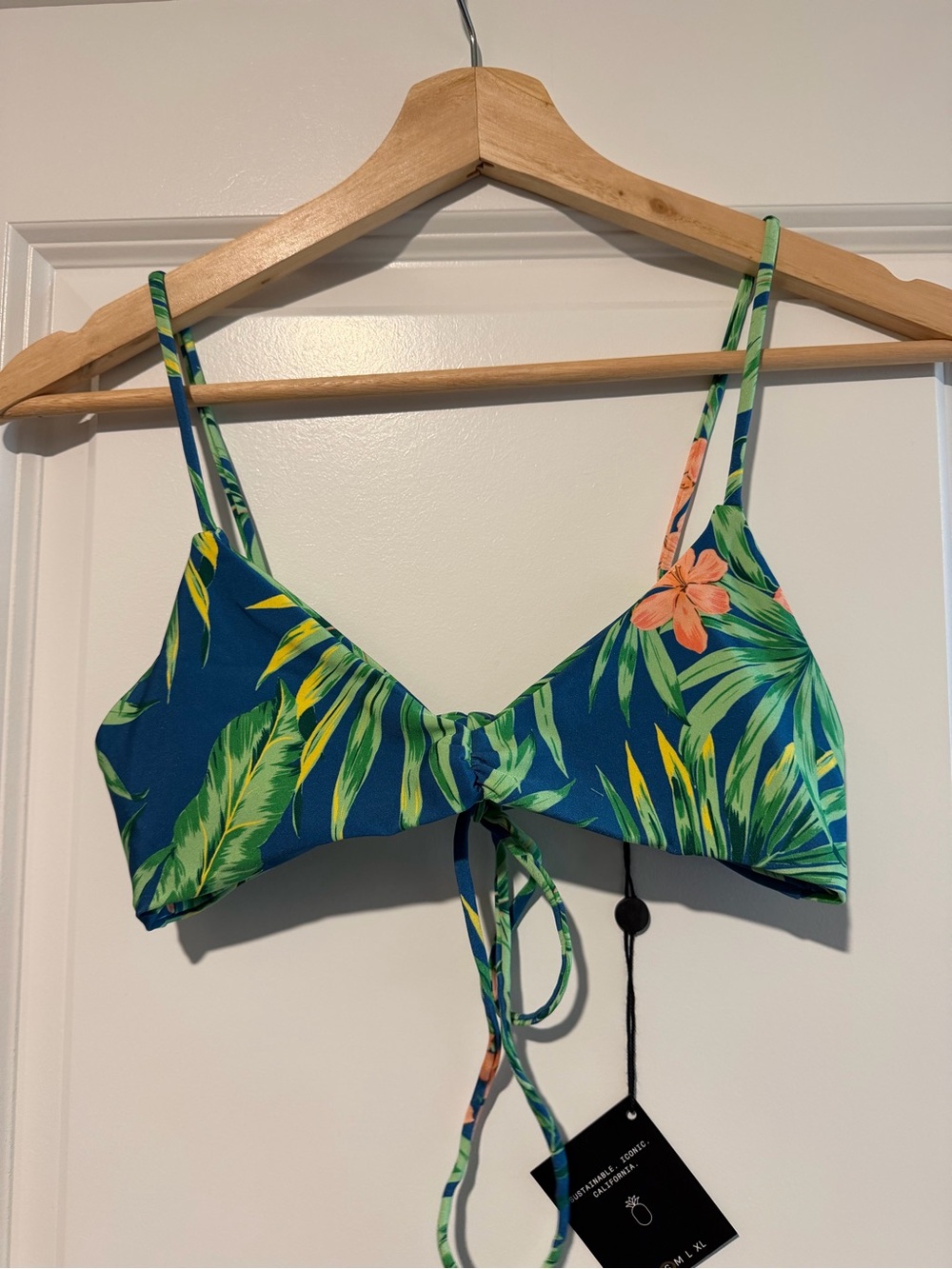 Skatie Betsy top, size small